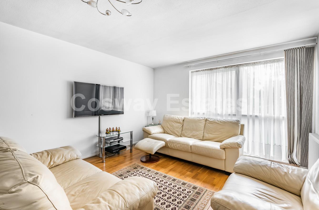 Holland Court, Mill Hill